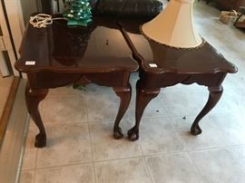 #25	(2)   End Tables 21x25x21    $65 each	 $130.00 
