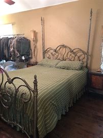 better shot of bed-  quality clean queen mattress set
