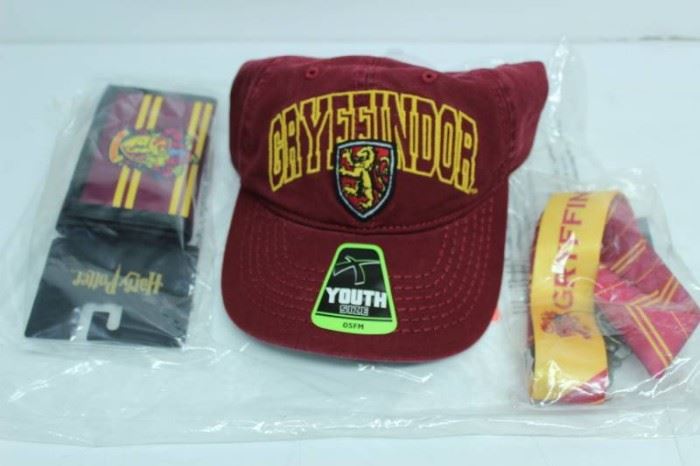 BOYS GRYFFINDOR HAT, WALLET  LANDYARD GIFT SET  ...