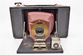 Kodak No. 3 Folding Brownie Camera (Model A) https://ctbids.com/#!/description/share/101270