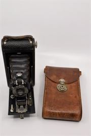 No. 1-A Kodak Jr. Folding Camera https://ctbids.com/#!/description/share/101276