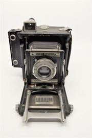 Vintage Graflex Pacemaker Speed Graphic Large-Format Field Camera https://ctbids.com/#!/description/share/101281