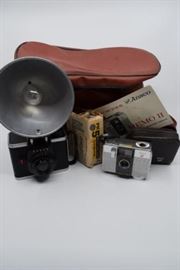 Pair of Vintage Ansco Cameras https://ctbids.com/#!/description/share/101290