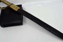 1856 Pattern British Pioneers Sawback Short Sword Sidearm and Scabbard (#1)             https://ctbids.com/#!/description/share/101314