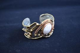 Silver, brass and copper cuff bracelet https://ctbids.com/#!/description/share/101334