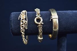 Vintage Bracelets https://ctbids.com/#!/description/share/101336