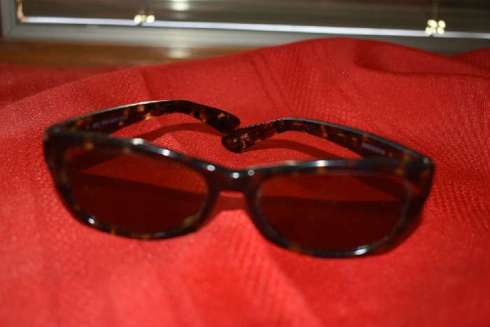 RAY BAN SUNGLASSES