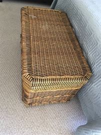 Two-color Wicker Storage Basket