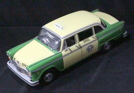 Road Signature 1:18 1948 Tucker, 1955 Packard Caribbean, Sunstar 1981 Checker Taxi