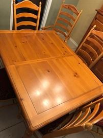 Light Color Wooden Table with Six Chairs and Leaf