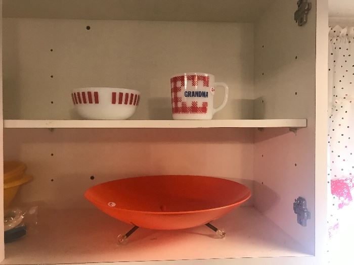 Vintage Pyrex Bowl And Grandma Mug ~ Vintage Orange Space Age Fruit Bowl