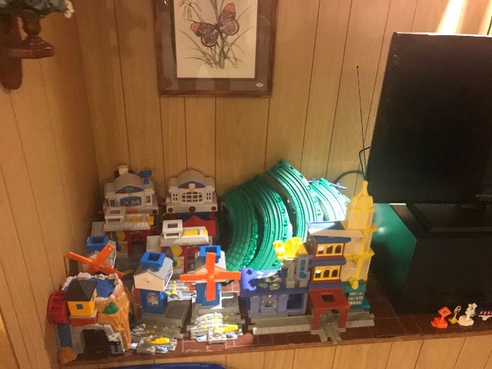 Fisher Price Train Set ~ SOLD AS ONE LOT