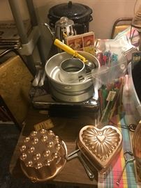 Vintage Kitchen Table With Collectibles