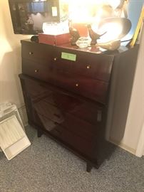 Vintage 1950's Chest of Drawers