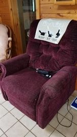Catnapper Power Lift Recliner Chair 