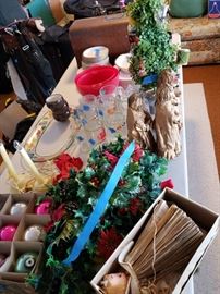 Holiday decor, more dishes