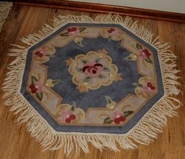 ORIENTAL STYLE SMALL CARPET