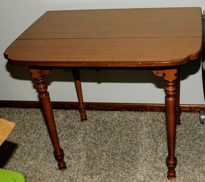 ANTIQUE FANCY DROP LEAF SIDE TABLE