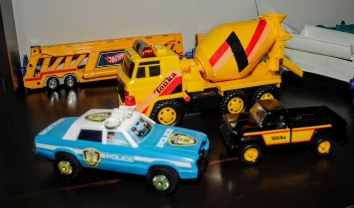 PART OF A HUGE PLASTIC TOY COLLECTION