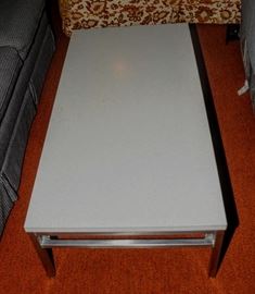 MID-CENTURY MODERN COFFEE TABLE