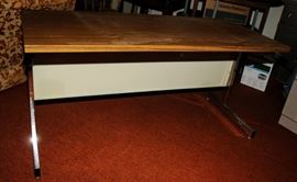 NICE MID-CENTURY COMPUTER DESK