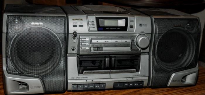 LARGE BOOM BOX