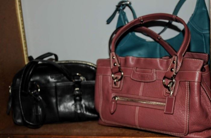 SEVERAL COACH HAND BAGS