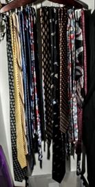 VINTAGE NECK TIES