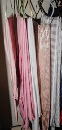 TABLE CLOTHS READY TO USE