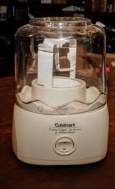 CUISINART YOGURT MAKER