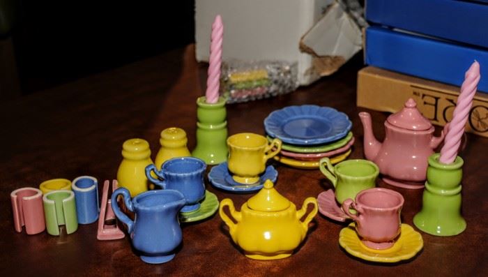 CHILD'S TEA SET