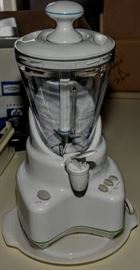 JUICE MACHINE