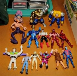 ASSORTMENT OF ACTION FIGURES