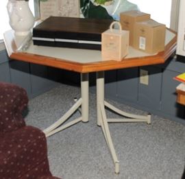 NICE DINING TABLE