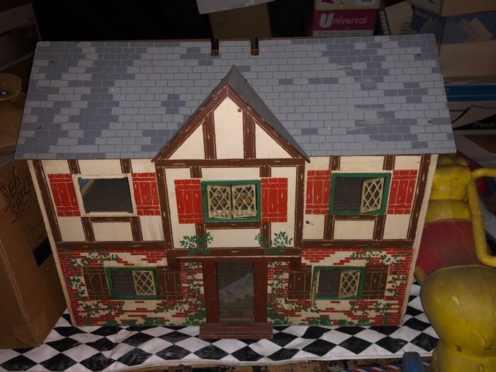 Vintage dollhouse