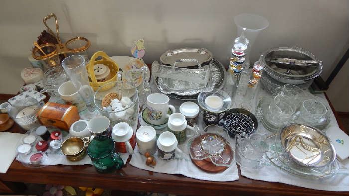 ASSORTED COLLECTIBLES THROUGHOUT THE HOME