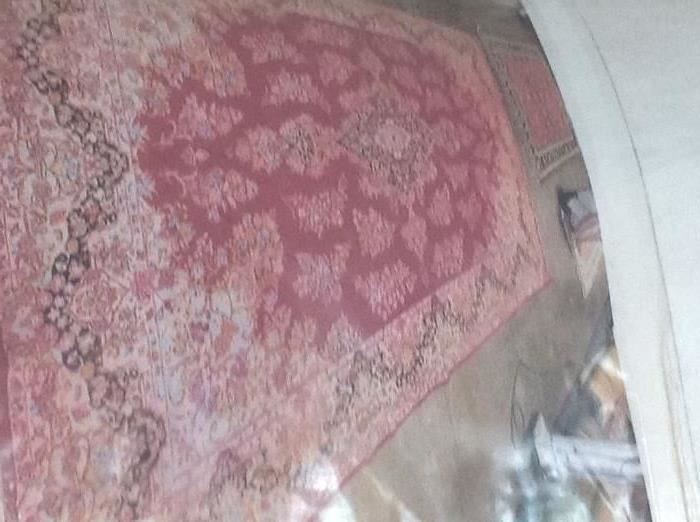 Room size Kerman hand made, hand woven Persian wool rug: Approximately 9' x 16' 6"