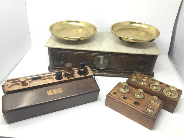 Antique Scale with Brass Weights https://ctbids.com/#!/description/share/102110