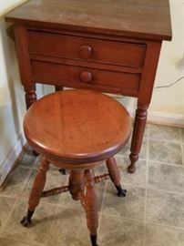 Side Table and Stool https://ctbids.com/#!/description/share/102112