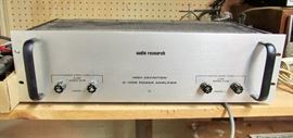 VINTAGE AUDIO RESEARCH AMPLIFIER D-100B