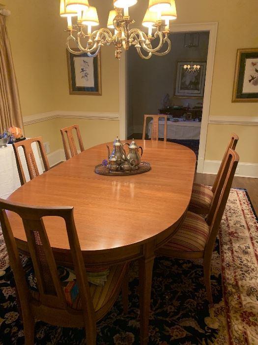 MCM  Drexel Dining Table- 64x44 / has three 12" leaves. Extends to 100 X 44 . Includes Custom Table Pads