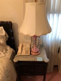 A PAIR OF NIGHT STANDS AND A PAIR OF LAMPS (ONLY ONE SHOWN)
