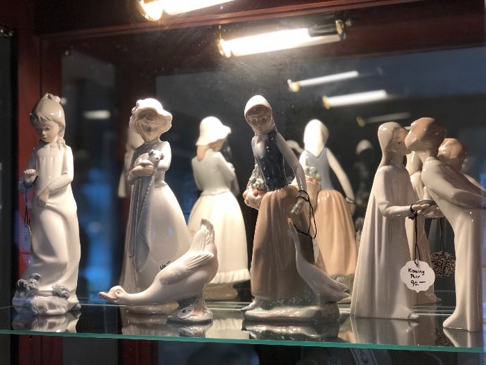 Beautiful Lladro figurines!