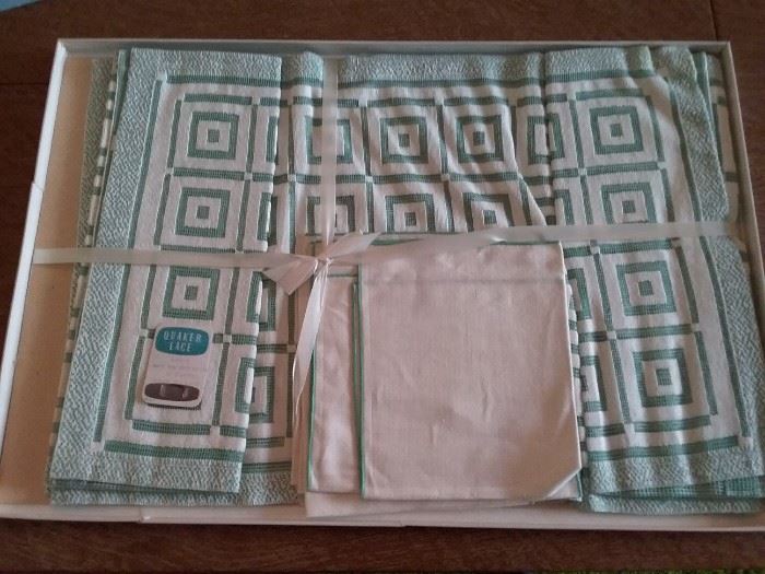 Place Mat Set