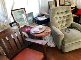 MISSION ROCKER AND MIXED ITEMS