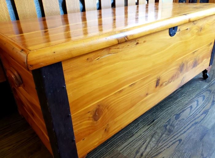 Pine Blanket Chest