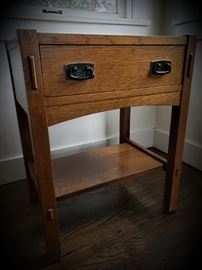 Stickley single drawer night stand