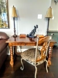 Ball-legged Writing Desk.