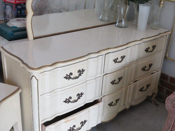 3 PIECES FRENCH PROVENCIAL BEDROOM FURNITURE.