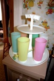Vintage Tupperware drink set